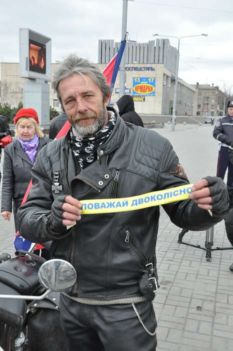 Новость - События - Запорожские байкеры проехались по проспекту под "гаишным" конвоем