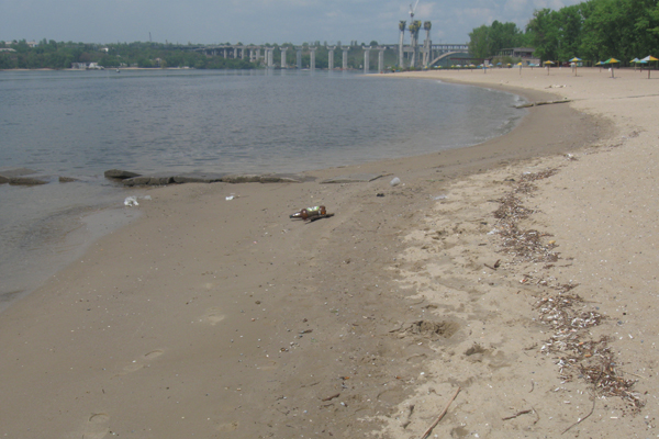 Сегодня запорожские пляжи будут, скорее всего, пустовать.
Фото vgorode.ua