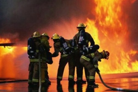 Пожар ликвидировали 95 спасателей и 19 единиц техники. Фото - obozrevatel.com