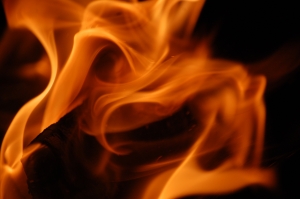 Новость - События - При пожаре в Запорожье сильно обгорел мужчина