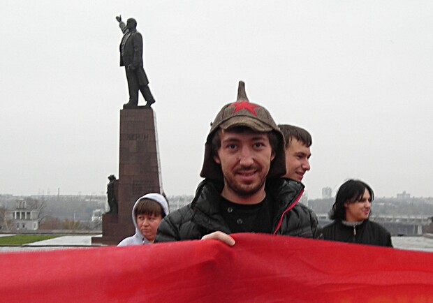 Один из участников сегодняшнего шествия. Все фото Сергея Светличного