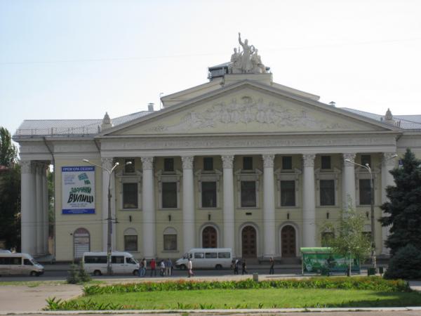 Театр им.Магара. Фото: wikimapia.org
