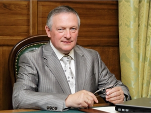 Новый губернатор решил сэкономить средства областного бюджета. Фото с сайта kp.ua