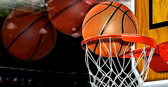 Фото с сайта <a href="http://www.huffingtonpost.com/ryan-nickum/16-homes-with-basketball-_b_2927358.html">huffingtonpost.com</a>.
