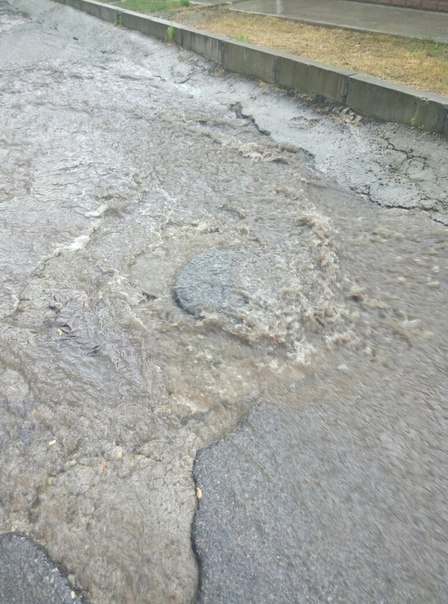Новость - События - Грозовой апокалипсис в Запорожье: дождь затапливает дороги