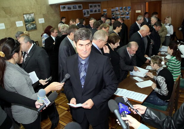62 депутата уже приняли участие в акции.
Фото www.zoda.gov.ua