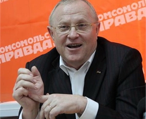По словам Виктора Межейко в 2012 году в каждом районе будет новый стадино 
Фото vgorode.ua