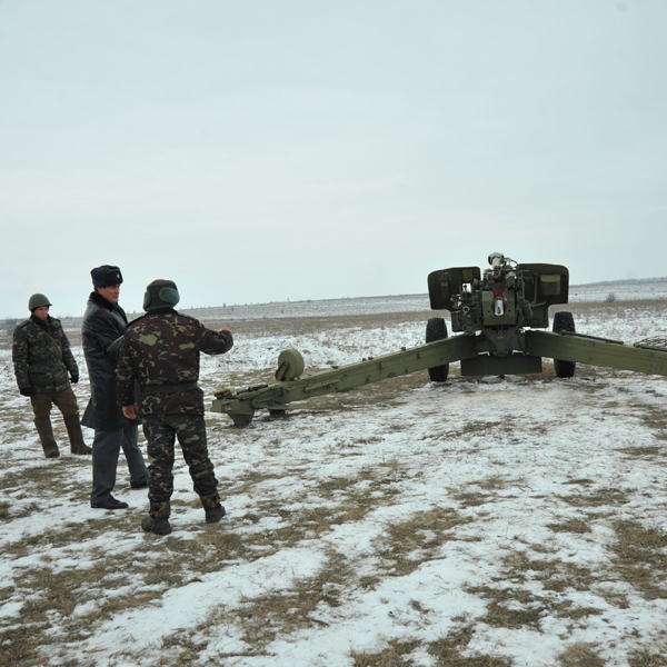 Борис Петров посетил полигон 55-й отдельной артиллерийской бригады.
Фото vgorode.ua