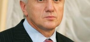  Владимир Литвин лишит  депутатов зарплаты 