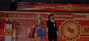 Неизведанности от Сумской, нежности от Марии Рак, здоровья от Борисюка, любви  от Голубовича - звезды поздравляют луганчанок