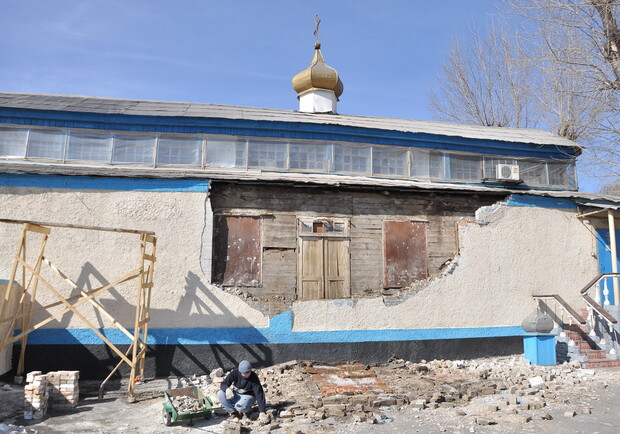 В Свято-Покровском храме рушатся стены
Фото vgorode.ua