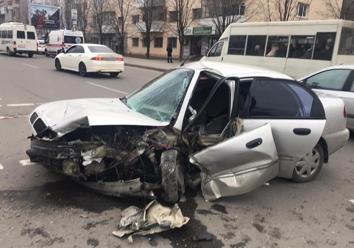 В центре Запорожья произошло смертельное ДТП. Фото: ГУНП