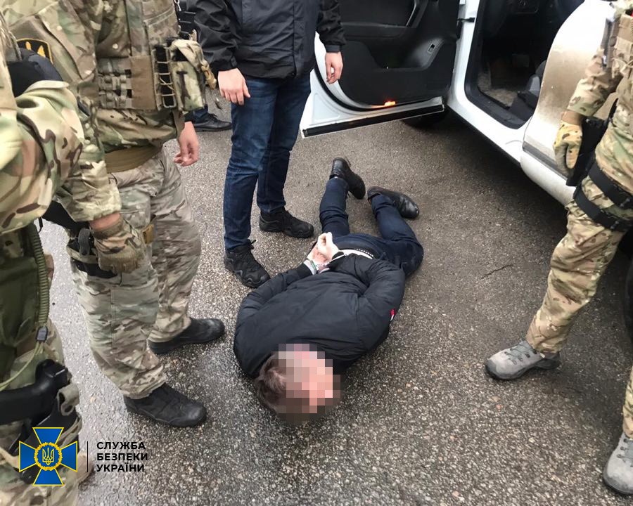 В Запорожье задержали чиновника полиции. Фото: СБУ