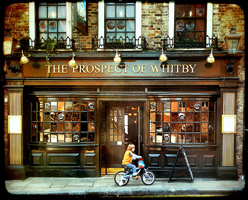 Топ-6 самых старых пабов Лондона, где можно попробовать отменный эль