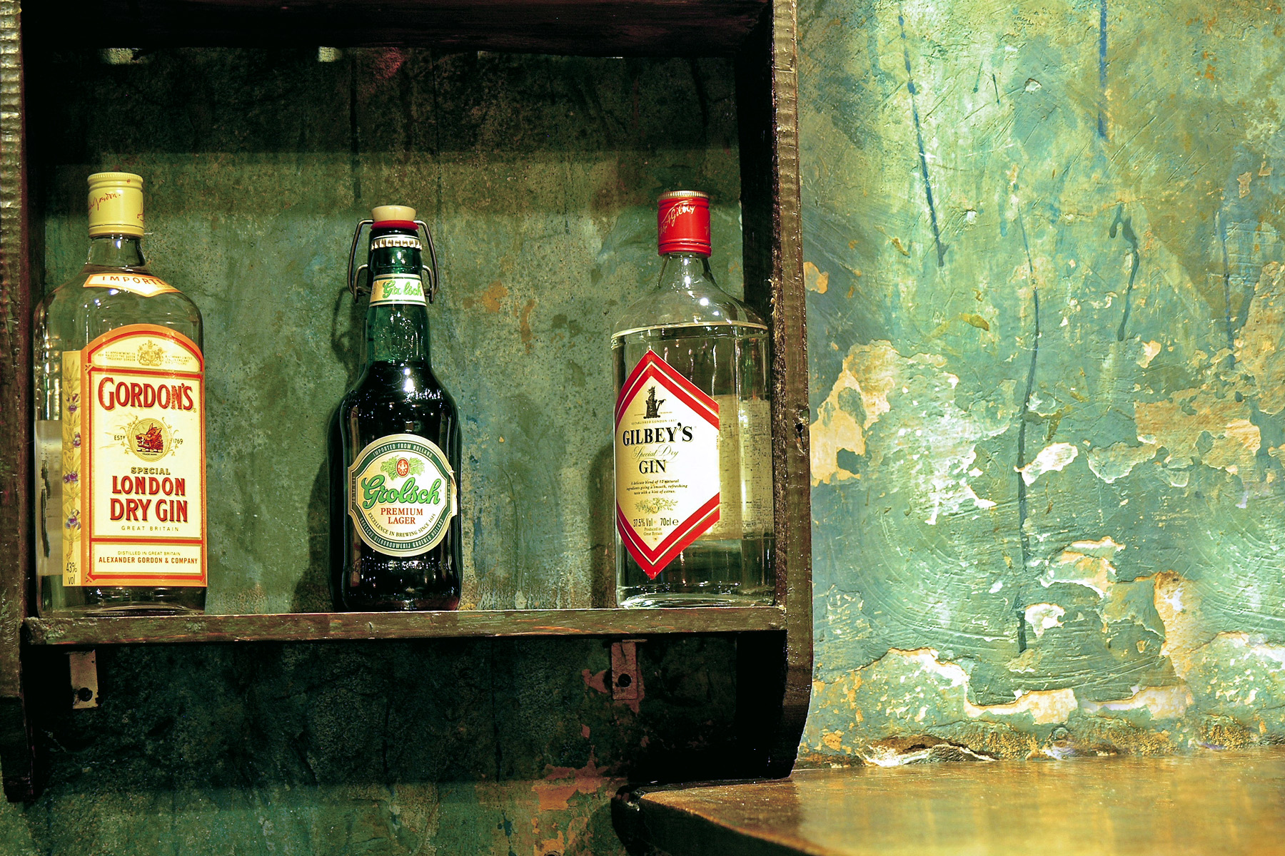 Опрос: Украинцы пьют алкоголь только на выходных и по праздникам