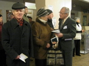 Пенсионный возраст начнут поднимать с 1 мая 