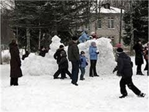 С понедельника школьники замерзших городов идут на каникулы