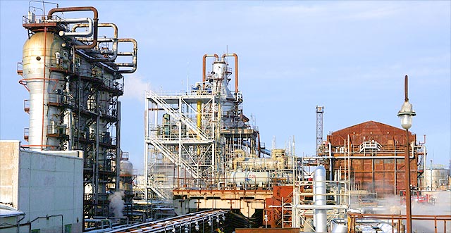 Литва продолжит поставлять нефтепродукты на Восток Украины