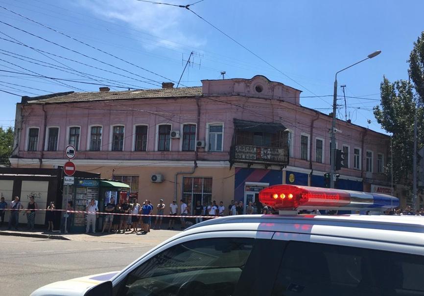 Мужчина, который взял заложников на Пересыпи и требовал вертолет, получил срок