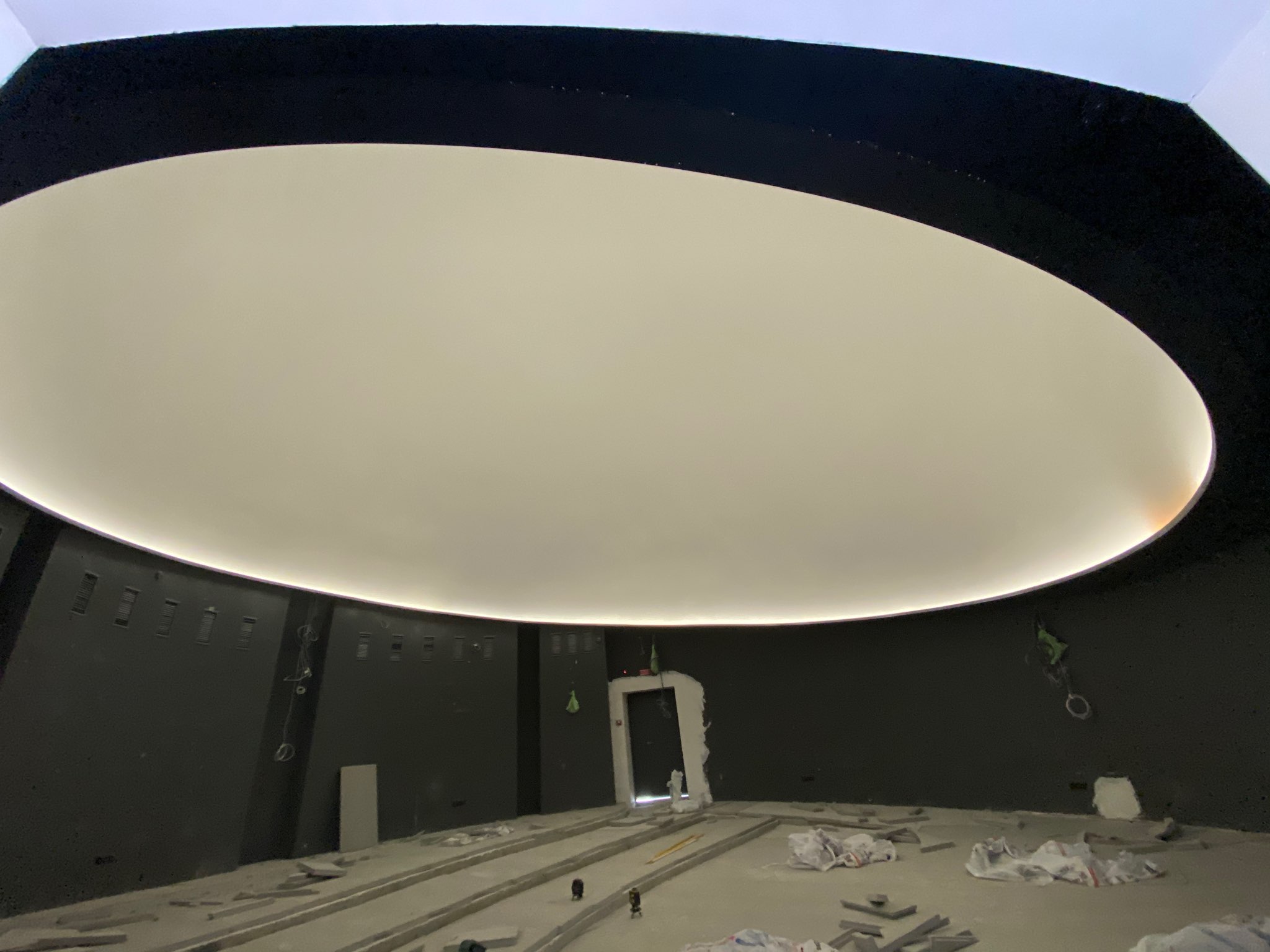 Как инопланетный корабль: в планетарии установили обновленный купол (фото)