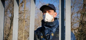 Не все сразу: Нацгвардия выставила кордоны вокруг Александровской больницы