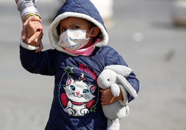 Не защищен никто: в Запорожье коронавирус подозревают у ребенка фото