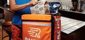 В Запорожье начал работу сервис доставки Raketa