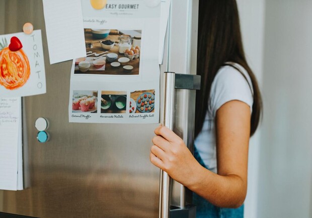 Время разморозить холодильник: кто в Запорожье остался без света фото
