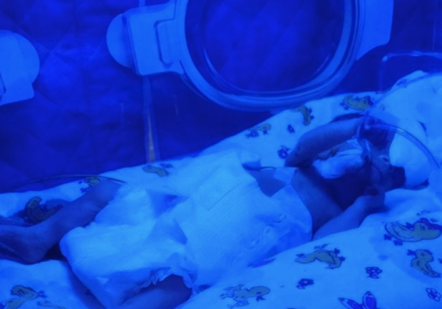 16-летняя девочка родила малыша с весом 690 грамм - фото Insta Златы Некрасовой