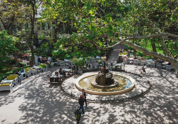 Какие летние террасы и площадки Одессы нужно посетить на карантине