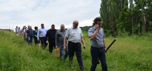 В Полтавском дендропарке появилась аллея медиков: высадили редкостные растения