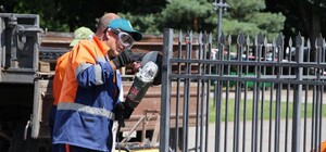 В Полтаве убрали забор вокруг монумента Славы