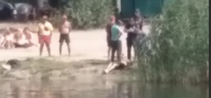 На 2-м пляже из Ворсклы достали тело 19-летнего парня: его сутки искали водолазы