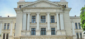 Могут загореться: одесский суд запретил работу шести зданий медина