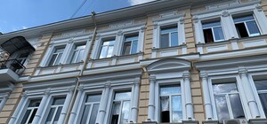 Портят вид: владельцев фасадных квартир в центре Одессы просят убрать кондиционеры 
