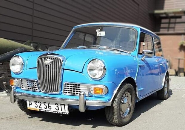 Полюбуйся: в запорожском музее появился уникальный британский автомобиль  - фото
