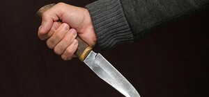 Суицид в суде: мужчина, ударивший себя ножом, умер