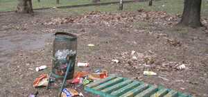 Запорожцам предлагают платить за мусор больше 