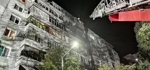 Масштабный пожар на Бабурке: пожарные спасли два десятка жильцов (фото)