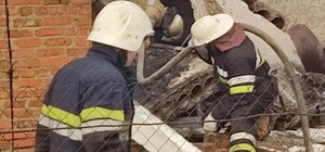 Взрыв под Харьковом: тела двух погибших находятся под завалами