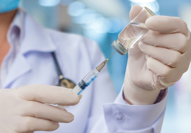 Где в Запорожье можно сделать прививки от гриппа во время COVID-19. Фото: pexels