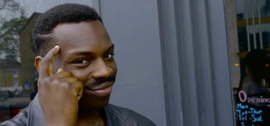 Хотел покататься: в Одессе автомойщик угнал «Теслу» клиента