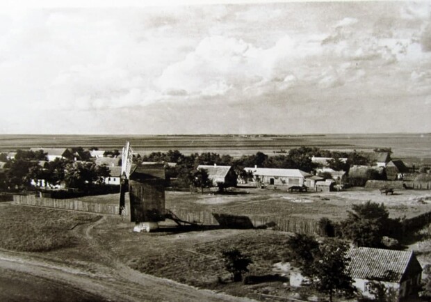 Запорожские краеведы нашли дом немцев-меннонитов и старое кладбище. Фото: wikipedia