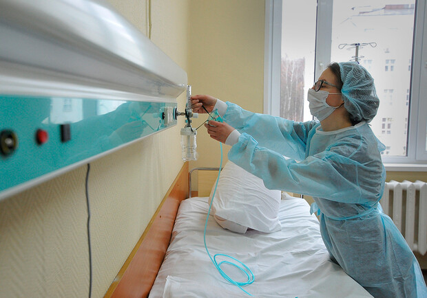 COVID-19 не отступает: сколько свободных мест осталось в больницах Запорожья. Фото: Александр Авилов