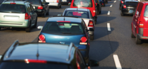 На Новом мосту большая пробка: столкнулись два авто