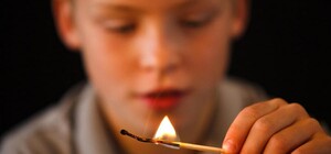 Для эффектных Instagram Stories: бердянские школьники подожгли своего друга