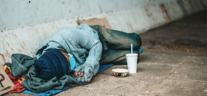 Пункт обогрева в Днепре: куда звонить, если увидите бездомного и захотите помочь