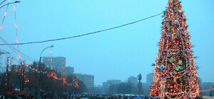 От Сталина до Кернеса: как изменилась главная новогодняя елка Харькова за 85 лет