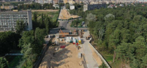 Трещит по швам: строительство метро может разрушить дом на Виноградаре