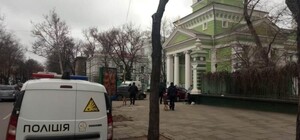 Захвати маску: полицейские будут следить за порядком в одесских церквях на Рождество 